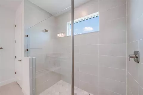 Bath - 3673 142nd Ter E, Parrish, FL 34219 photo 2 of 5