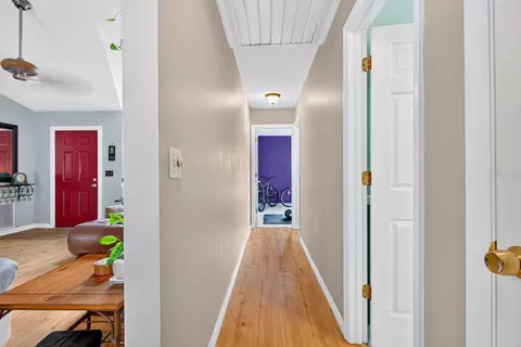 Entry Way - 5610 33rd Ln E, Bradenton, FL 34203 photo 5 of 6