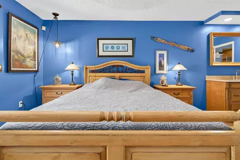Bedroom - 5610 33rd Ln E, Bradenton, FL 34203 photo 3 of 4