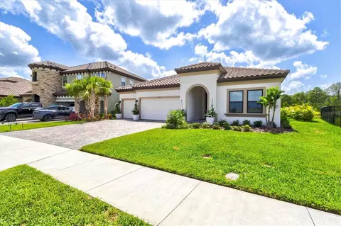 Exterior - 8818 Eastwyck Dr, Parrish, FL 34219 photo 9 of 31