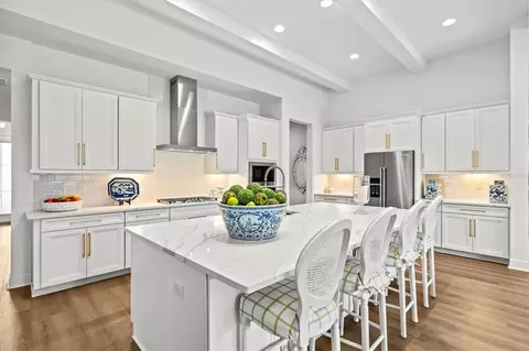 Kitchen - 8818 Eastwyck Dr, Parrish, FL 34219 photo 4 of 8