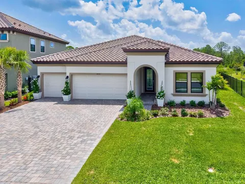 Exterior - 8818 Eastwyck Dr, Parrish, FL 34219 photo 4 of 31