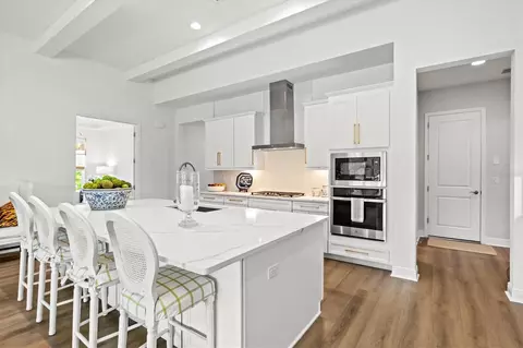 Kitchen - 8818 Eastwyck Dr, Parrish, FL 34219 photo 6 of 8