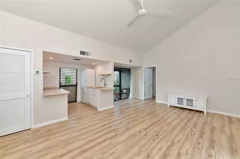 Living - 701 Pine Run Dr #701, Osprey, FL 34229 photo 4 of 6