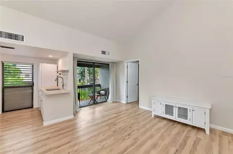 Living - 701 Pine Run Dr #701, Osprey, FL 34229 photo 5 of 6