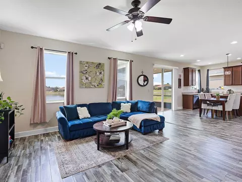 Living - 11323 80th St E, Parrish, FL 34219 photo 2 of 6