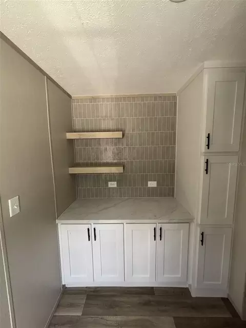Kitchen - 175 Smith St, Mulberry, FL 33860 photo 1 of 6