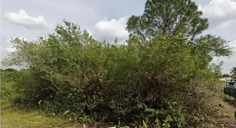 3078 NW 39th Ave, Okeechobee, FL 34972 photo 3