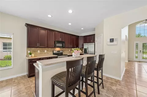 Kitchen - 8124 115th Ave E, Parrish, FL 34219 photo 3 of 7