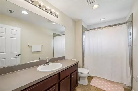 Bath - 8124 115th Ave E, Parrish, FL 34219 photo 4 of 4