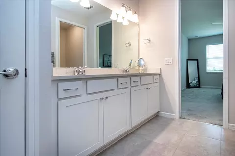 Bath - 8427 Ocean Tides Cv, Parrish, FL 34219 photo 3 of 4