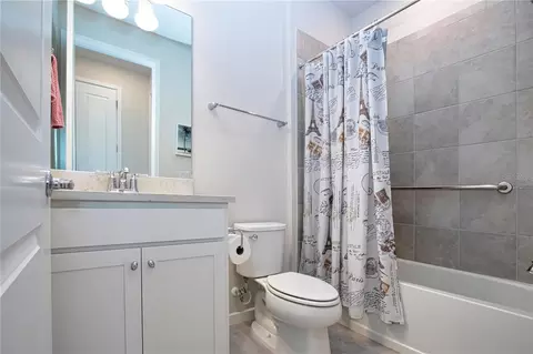 Bath - 8427 Ocean Tides Cv, Parrish, FL 34219 photo 4 of 4
