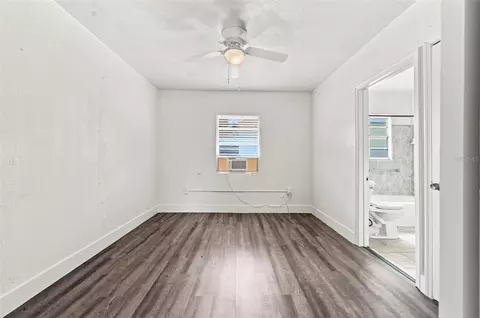 Bedroom - 2425 9th Ave E, Bradenton, FL 34208 photo 1 of 4