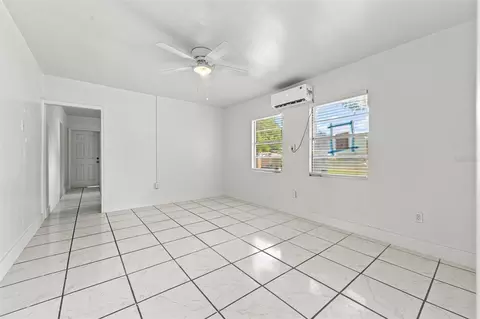 Living - 2425 9th Ave E, Bradenton, FL 34208 photo 1 of 1