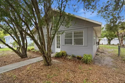 Exterior - 2425 9th Ave E, Bradenton, FL 34208 photo 2 of 6