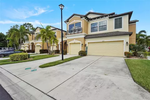 Exterior - 5274 78th St Cir E, Bradenton, FL 34203 photo 7 of 15