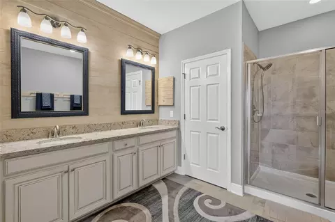 Bath - 5274 78th St Cir E, Bradenton, FL 34203 photo 1 of 7