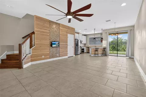 Living - 5274 78th St Cir E, Bradenton, FL 34203 photo 1 of 4