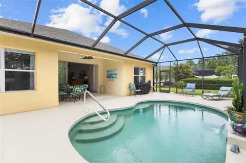Exterior - 11739 Fennemore Way, Parrish, FL 34219 photo 10 of 16