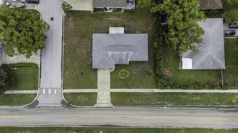 View/Area - 2077 Druid Rd E, Clearwater, FL 33764 photo 2 of 6