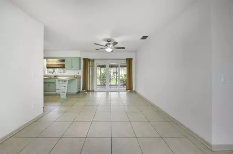 Living - 2077 Druid Rd E, Clearwater, FL 33764 photo 2 of 10