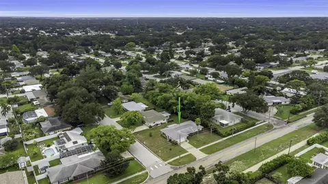View/Area - 2077 Druid Rd E, Clearwater, FL 33764 photo 3 of 6