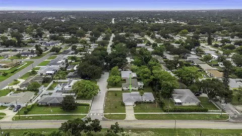 View/Area - 2077 Druid Rd E, Clearwater, FL 33764 photo 4 of 6