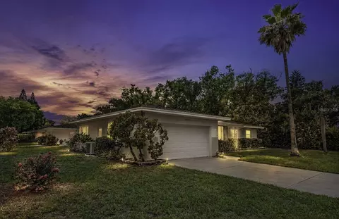 Exterior - 2077 Druid Rd E, Clearwater, FL 33764 photo 3 of 20