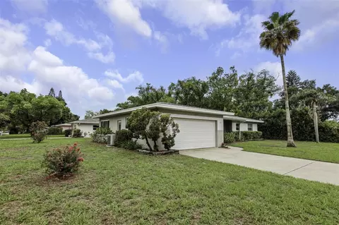 Exterior - 2077 Druid Rd E, Clearwater, FL 33764 photo 5 of 20
