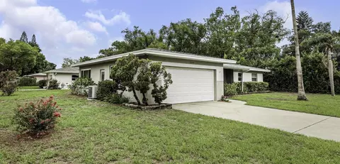 Exterior - 2077 Druid Rd E, Clearwater, FL 33764 photo 6 of 20