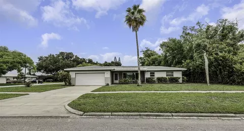 Exterior - 2077 Druid Rd E, Clearwater, FL 33764 photo 4 of 20