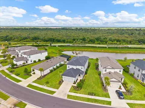 9016 Tequila Sunrise Dr, Sarasota, FL 34241
