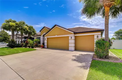 Exterior - 8443 White Poplar Dr, Riverview, FL 33578 photo 9 of 34