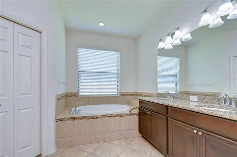 Bath - 8443 White Poplar Dr, Riverview, FL 33578 photo 3 of 5