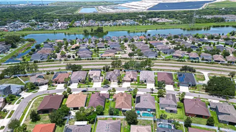 View/Area - 8443 White Poplar Dr, Riverview, FL 33578 photo 5 of 12
