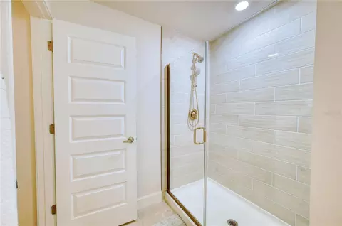Bath - 9406 43rd Ct E, Parrish, FL 34219 photo 2 of 6