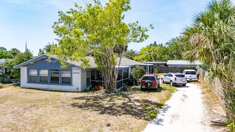 2034 Pine Ter, Sarasota, FL 34231