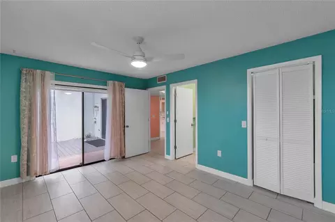 Bedroom - 511 Lakeside Dr #511, Bradenton, FL 34210 photo 3 of 3