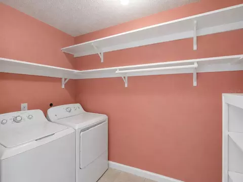 Other - 511 Lakeside Dr #511, Bradenton, FL 34210 photo 8 of 9
