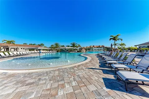 Exterior - 17520 Gawthrop Dr #304, Bradenton, FL 34211 photo 10 of 10