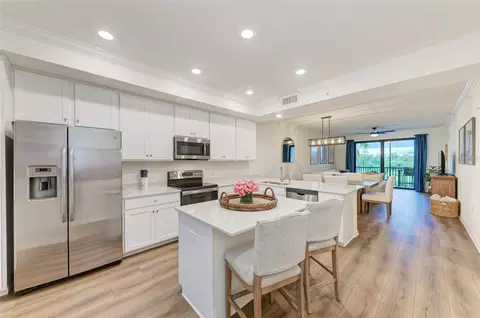 Kitchen - 17520 Gawthrop Dr #304, Bradenton, FL 34211 photo 2 of 6