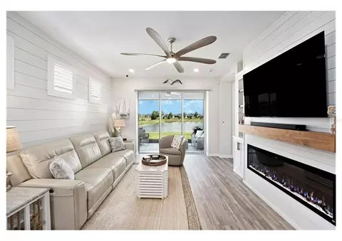 Living - 10418 Spring Tide Way, Parrish, FL 34219 photo 1 of 2