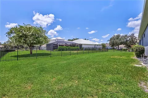 Exterior - 1911 148th Ct E, Bradenton, FL 34212 photo 8 of 9