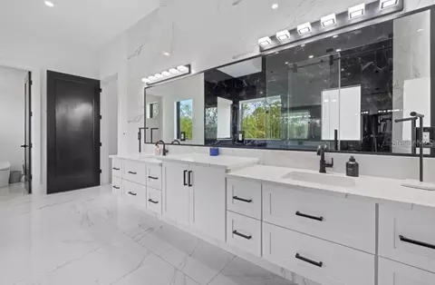 Bath - 20307 74th Ave E, Bradenton, FL 34202 photo 2 of 11