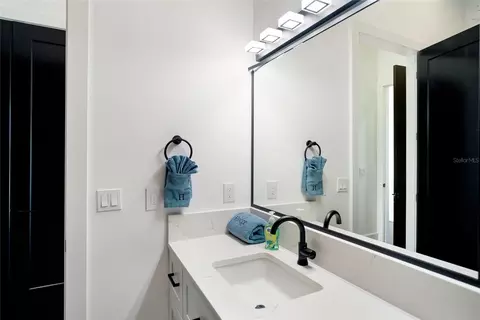 Bath - 20307 74th Ave E, Bradenton, FL 34202 photo 9 of 11