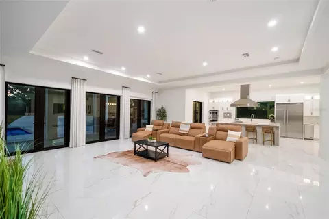 Living - 20307 74th Ave E, Bradenton, FL 34202 photo 2 of 6