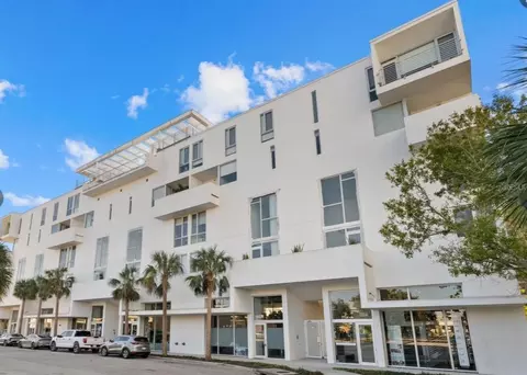 1350 5th St #306, Sarasota, FL 34236