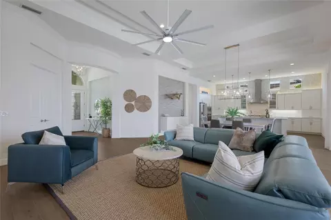 Living - 11412 Harbourside Ln, Parrish, FL 34219 photo 6 of 9