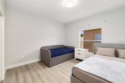 Bedroom - 3628 Summerwind Cir, Bradenton, FL 34209 photo 6 of 11