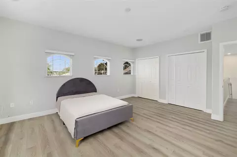 Bedroom - 3628 Summerwind Cir, Bradenton, FL 34209 photo 8 of 11